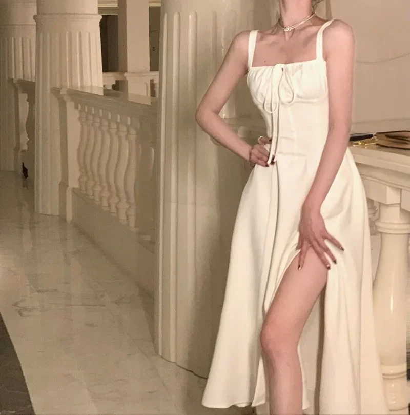 French Elegant White Strap Midi Dress Summer New Casual Evening Party Dress Women Beach Sleeveless Lace-up Red Dress Korean Y2k
French Elegant White Strap Midi Dress Summer New Casual Evening Party Dress Women Beach Sleeveless Lace-up Red Dress Korean Y2k