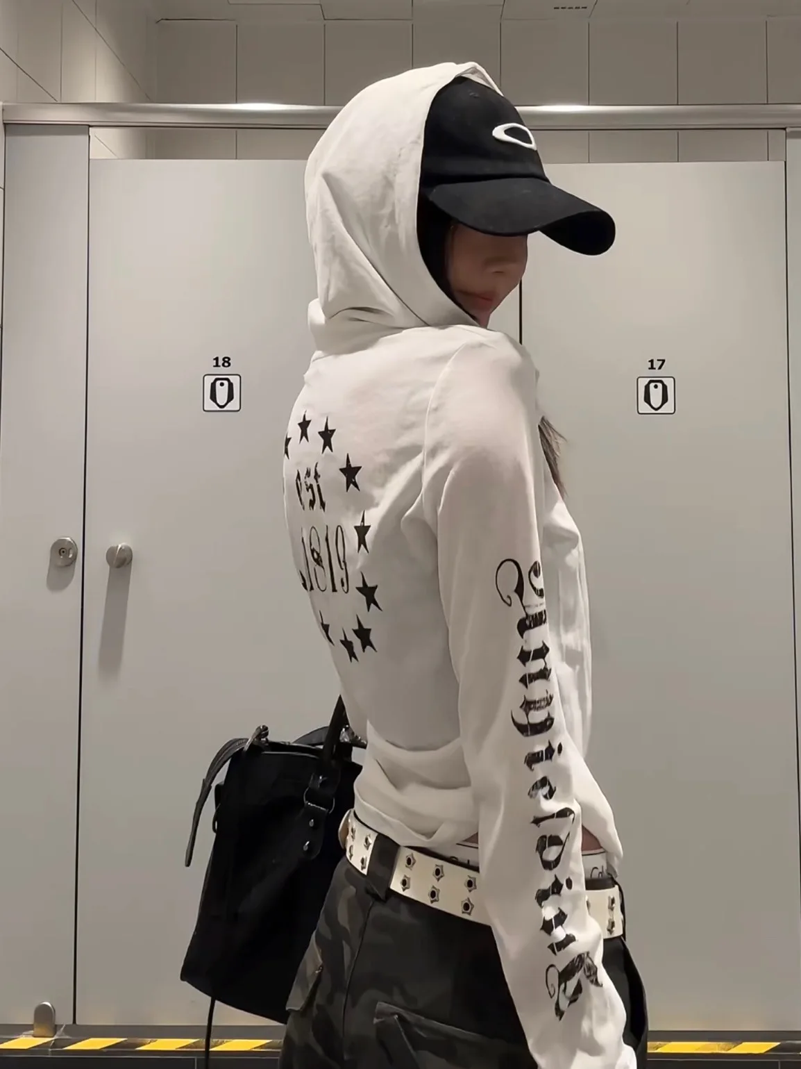 Толстовка с капюшоном American High Street Punk Long Sve, женская летняя готическая толстовка Sunade irt Thin Me Spicy Girl Top
Толстовка с капюшоном American High Street Punk Long Sve, женская летняя готическая толстовка Sunade irt Thin Me Spicy Girl Top