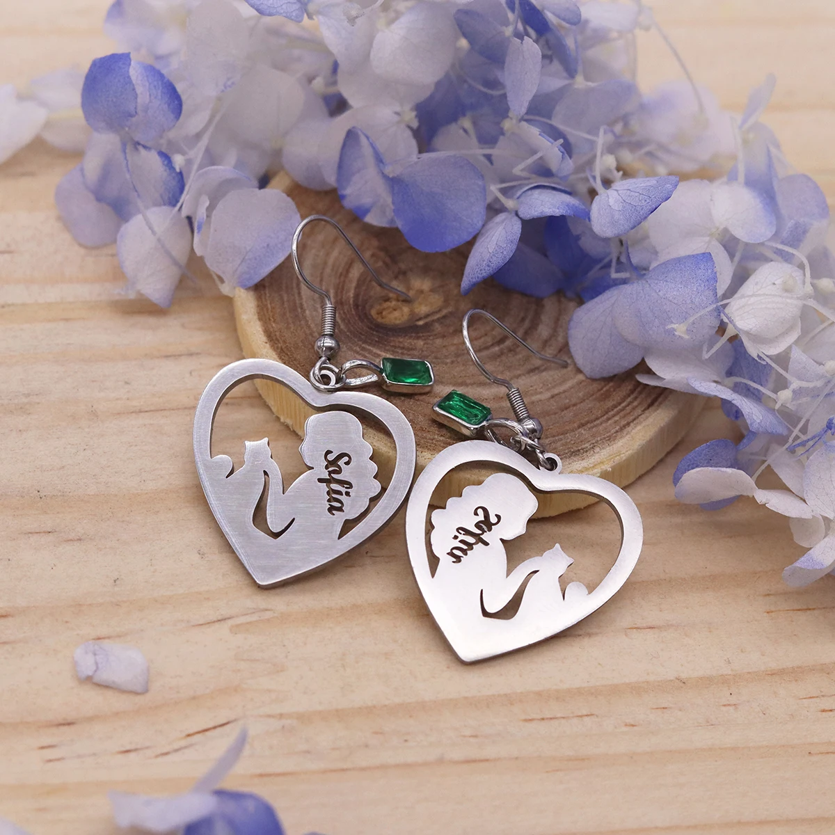 Customized Trendy Heart with Girl Name Pendant Earrings for Women Silver Plated Personalized Letter Stainless Steel Earrings
Customized Trendy Heart with Girl Name Pendant Earrings for Women Silver Plated Personalized Letter Stainless Steel Earrings