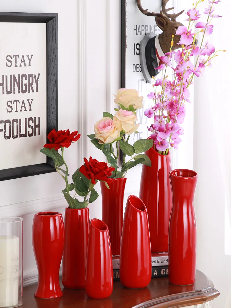 Nordic ceramic red vase wedding celebration ornaments living room porch dining table simple home decoration flower arrangement
Nordic ceramic red vase wedding celebration ornaments living room porch dining table simple home decoration flower arrangement