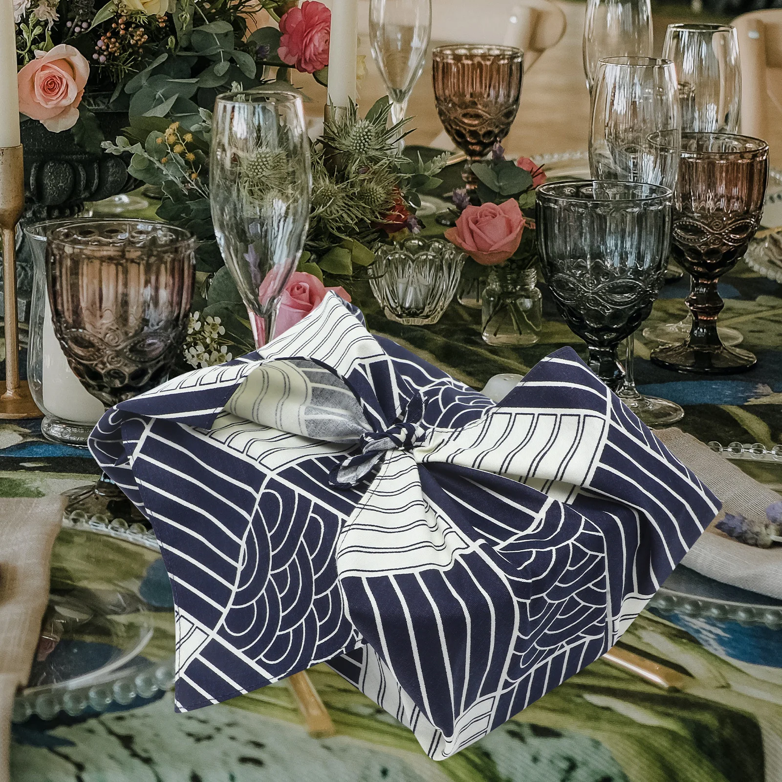 Koi Table Mat Japanese Style Handkerchief Multipurpose Gift Wrapping Cloth Outdoor Picnic Meal Box Cover Packing
Koi Table Mat Japanese Style Handkerchief Multipurpose Gift Wrapping Cloth Outdoor Picnic Meal Box Cover Packing