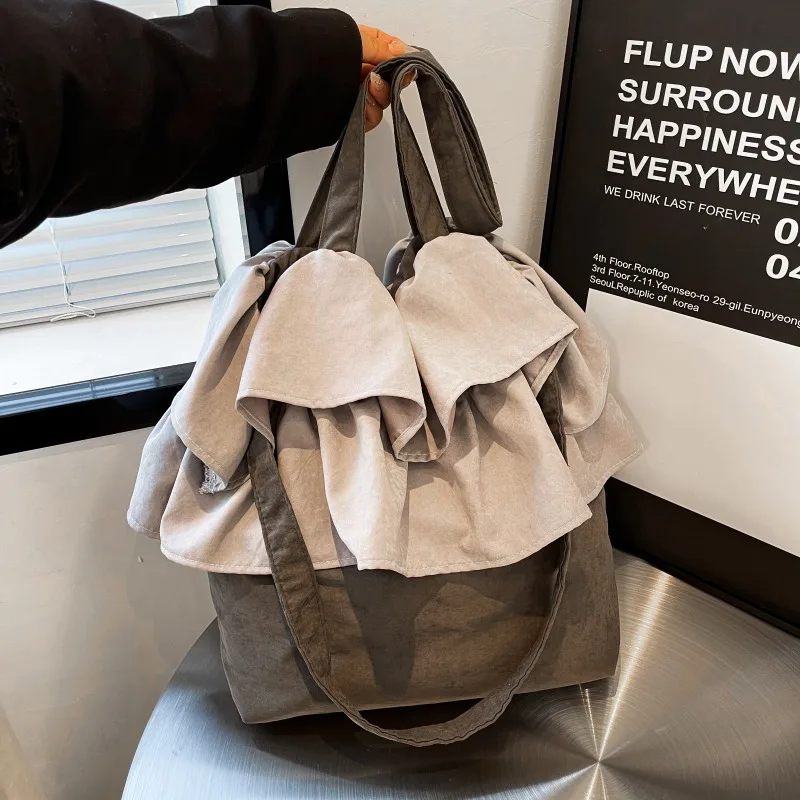 Нейлоновые повседневные сумки с кисточками, новая повседневная сумка-тоут большой вместимости, распродажа, брендовые классические сумки на плечо высокого качества 2025 года
Нейлоновые повседневные сумки с кисточками, новая повседневная сумка-тоут большой вместимости, распродажа, брендовые классические сумки на плечо высокого качества 2025 года