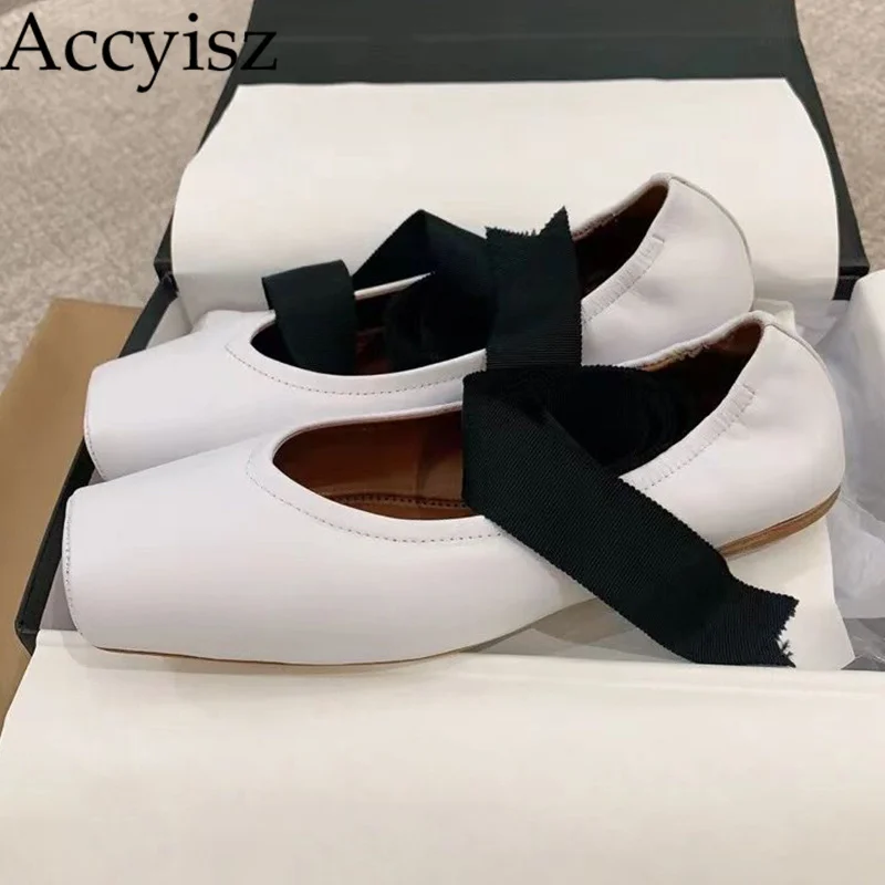 New Solid Color Pleated Design Single Shoes Square Toe Genuine Leather Flat Shoes Mary Jane Shoes Spring Autumn Ballet Shoes
New Solid Color Pleated Design Single Shoes Square Toe Genuine Leather Flat Shoes Mary Jane Shoes Spring Autumn Ballet Shoes