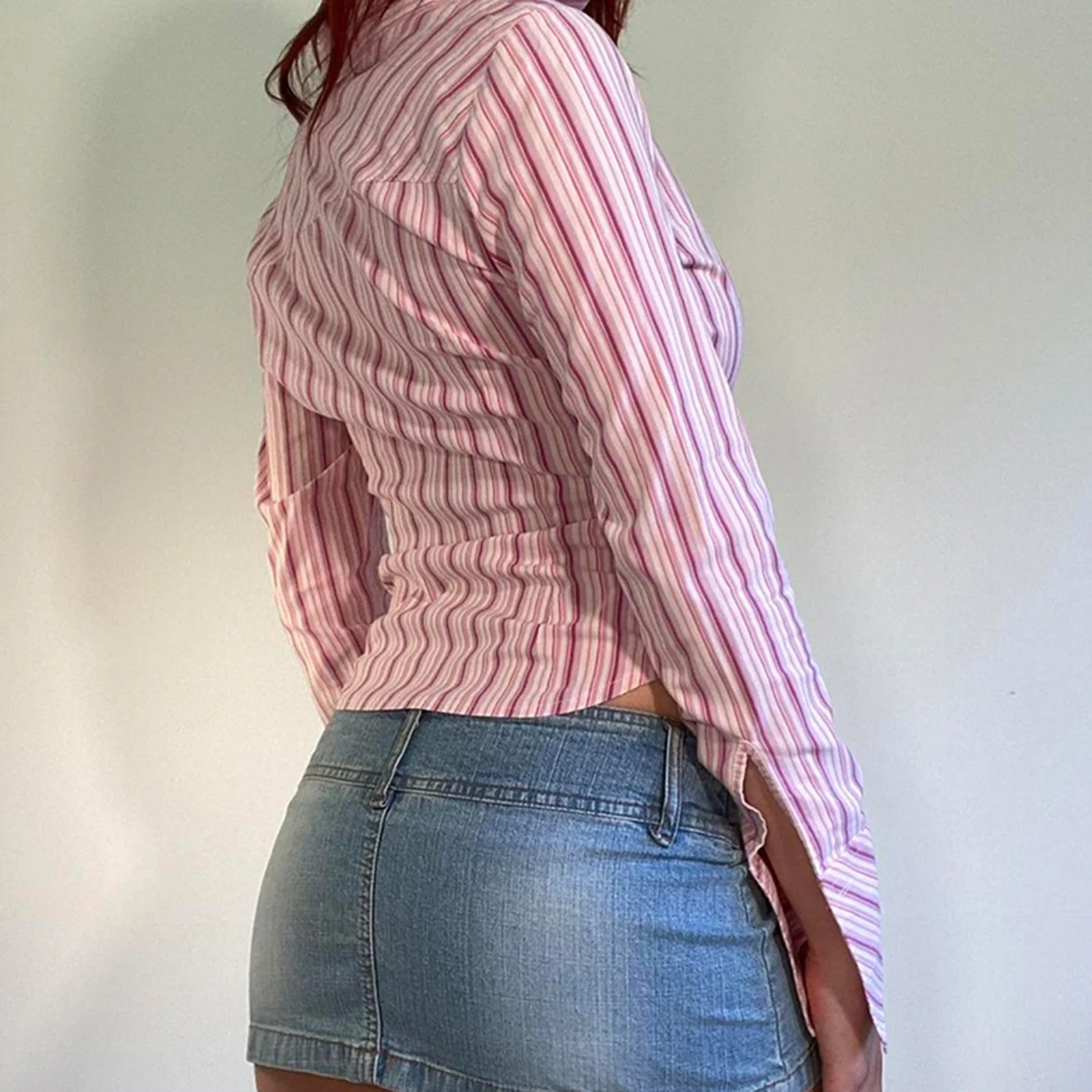 Женские полосатые рубашки с воротником и принтом, модные облегающие топы с длинными рукавами на пуговицах, весенне-осенние укороченные топы
Женские полосатые рубашки с воротником и принтом, модные облегающие топы с длинными рукавами на пуговицах, весенне-осенние укороченные топы