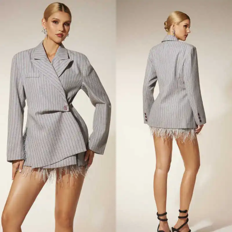 Simple Striped Style Women's Suit 1 Piece Jacket One Button Spring New Casual Occasion Fashion Blazers Customized
Simple Striped Style Women's Suit 1 Piece Jacket One Button Spring New Casual Occasion Fashion Blazers Customized