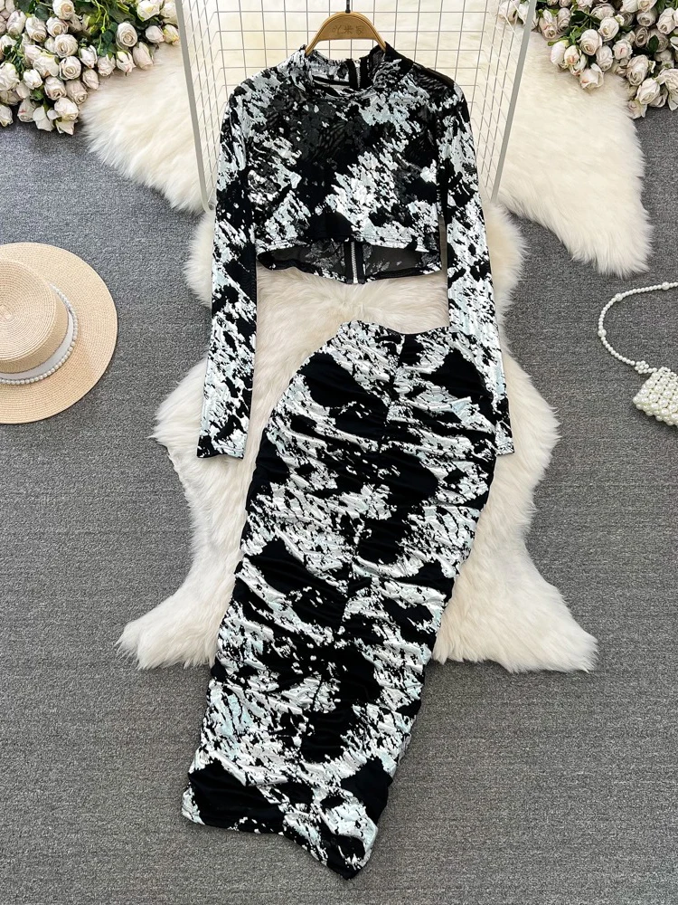 Spring Autumn Women Tie Dye Printed Two Piece Set Black/Light Purple Stand Collar Slim Zipper Short Tops + Long Skirt Suit New
Spring Autumn Women Tie Dye Printed Two Piece Set Black/Light Purple Stand Collar Slim Zipper Short Tops + Long Skirt Suit New