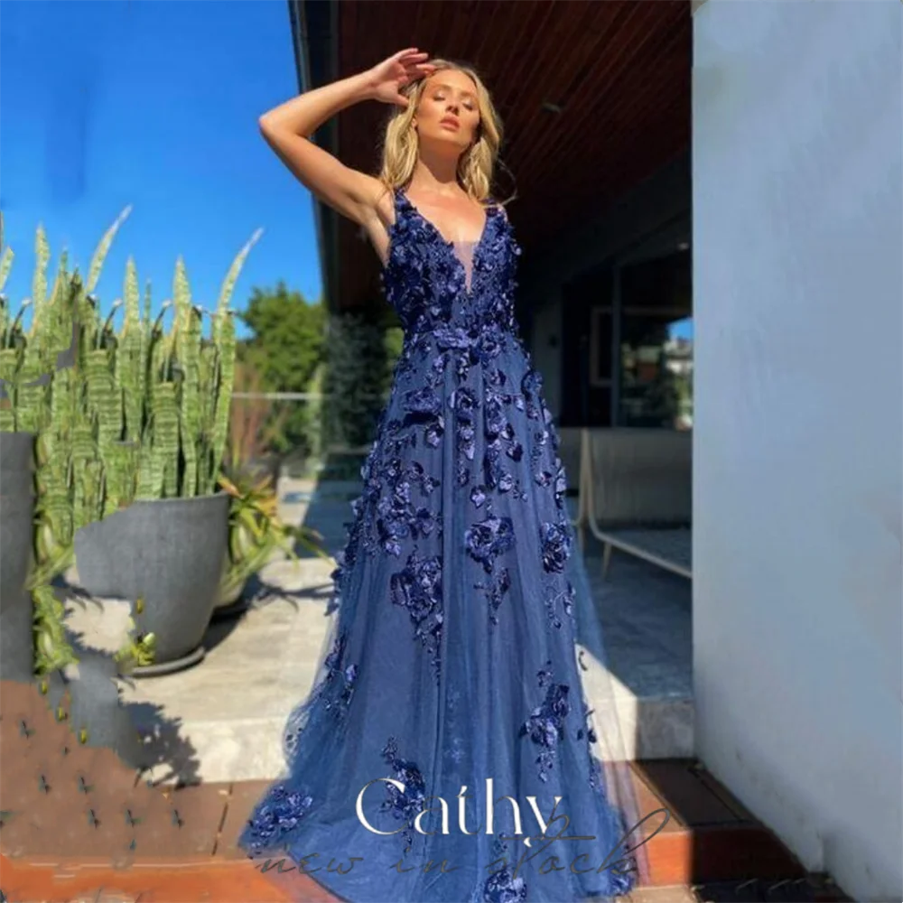 Cathy 3D Lace Embroid Vestidos De Noche Sexy V-neck Tulle Prom Dress 2023 Dark Blue Sleeveless A-line فساتين السهرة
Cathy 3D Lace Embroid Vestidos De Noche Sexy V-neck Tulle Prom Dress 2023 Dark Blue Sleeveless A-line فساتين السهرة