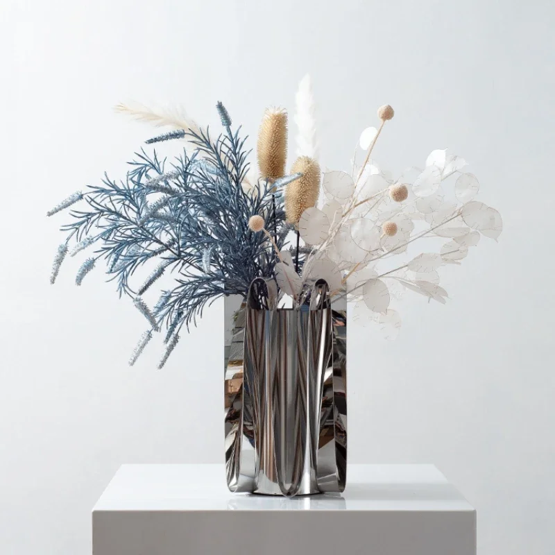 Floral ornaments, living room table, blue fake flowers, artificial flowers, simple dining table decorations
Floral ornaments, living room table, blue fake flowers, artificial flowers, simple dining table decorations