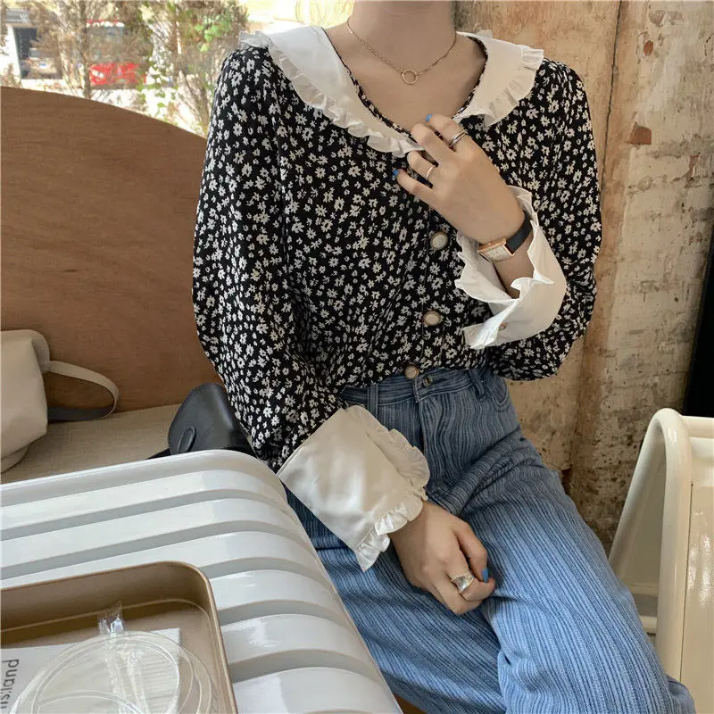 Spring Autumn New Floral Patchwork Shirt Tops Long Sleeve Contrast Printing Loose Sweet Blouse Vintage Fashion Women Clothing
Spring Autumn New Floral Patchwork Shirt Tops Long Sleeve Contrast Printing Loose Sweet Blouse Vintage Fashion Women Clothing