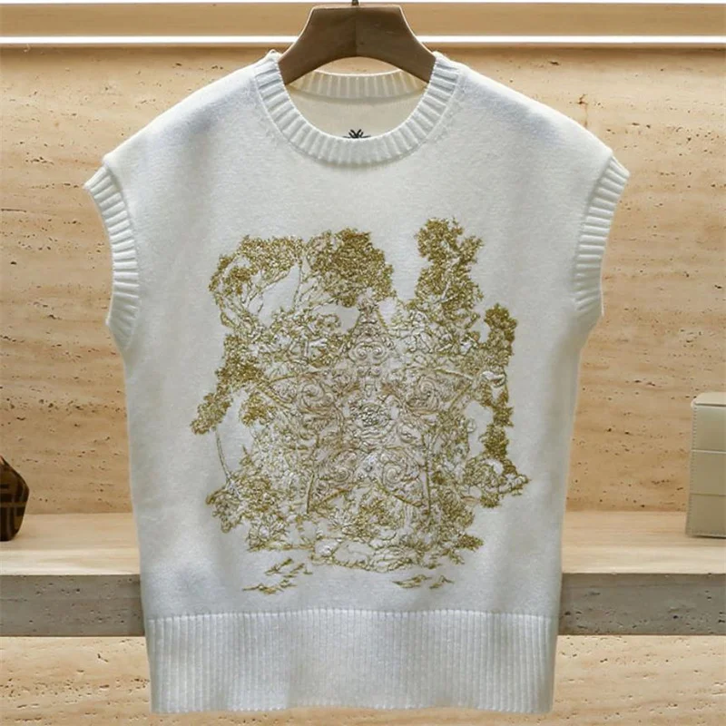 Retro Embroidered Sleeveless Knit Top 2022 Spring/Summer New Golden Bee Vest Women's
Retro Embroidered Sleeveless Knit Top 2022 Spring/Summer New Golden Bee Vest Women's