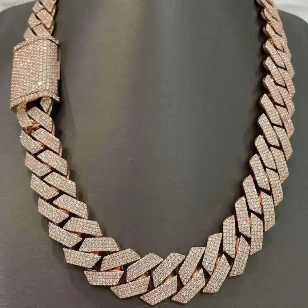 Bulky Prong Setting 20mm 4 Rows 925 Sterling Silver Iced Out Vvs Moissanite Cuban Link Chain
Bulky Prong Setting 20mm 4 Rows 925 Sterling Silver Iced Out Vvs Moissanite Cuban Link Chain