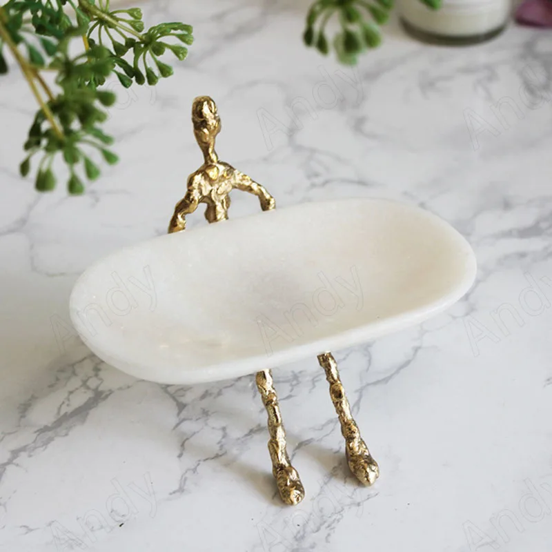 European Ceramic Storage Tray Handmade Brass Abstract People Desktop Ornaments Bedroom Jewelry Organizer Modern Home Decoration
European Ceramic Storage Tray Handmade Brass Abstract People Desktop Ornaments Bedroom Jewelry Organizer Modern Home Decoration