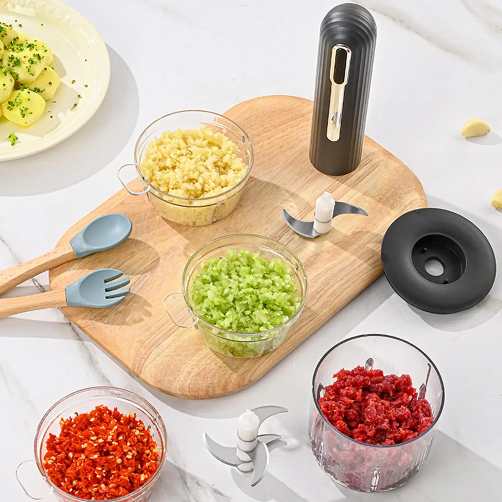 Electric Garlic Chopper USB Charging Vegetable Grinder Cordless Portable Garlic Chopper For Salad Making Baby Meal Vegetable
Electric Garlic Chopper USB Charging Vegetable Grinder Cordless Portable Garlic Chopper For Salad Making Baby Meal Vegetable