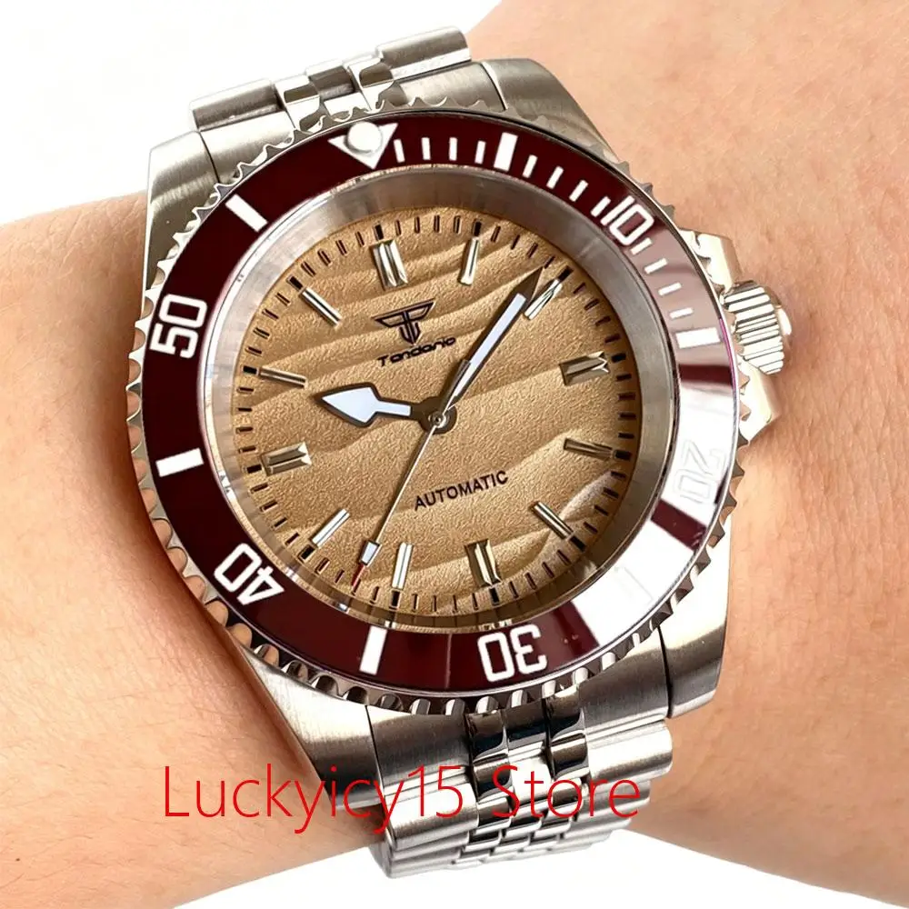 Mechanical Men Watch Miyota 8215 120 Click Bezel Sand Dune Dial Plate 20bar Waterproof Steel Bracelet Strap 200m waterproof 40MM
Mechanical Men Watch Miyota 8215 120 Click Bezel Sand Dune Dial Plate 20bar Waterproof Steel Bracelet Strap 200m waterproof 40MM