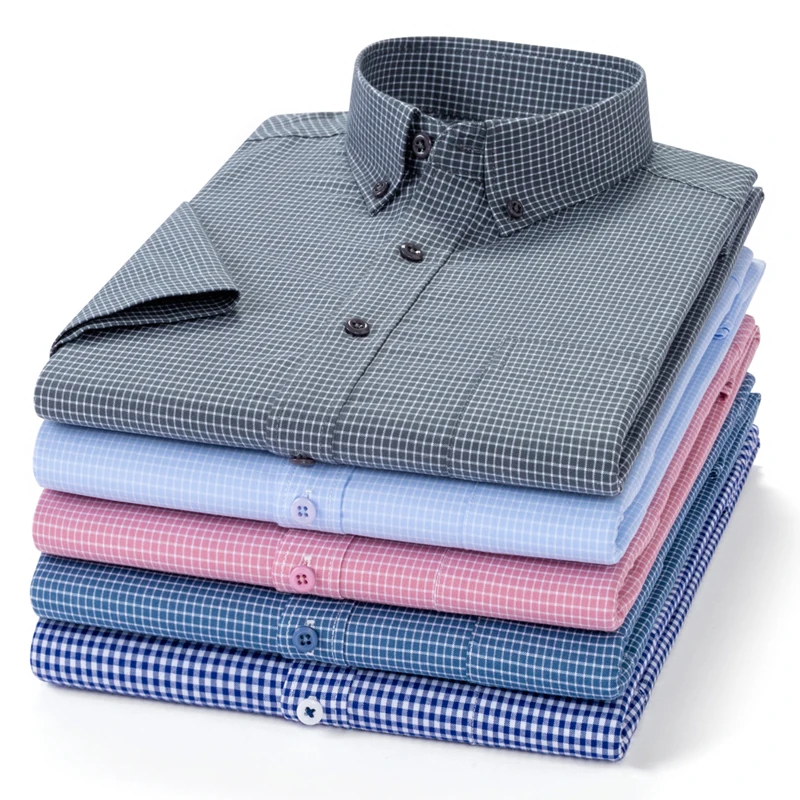 Men's short-sleeved shirt of high quality, made of 100% cotton, featuring a casual check pattern, versatile and comfortable.
Men's short-sleeved shirt of high quality, made of 100% cotton, featuring a casual check pattern, versatile and comfortable.