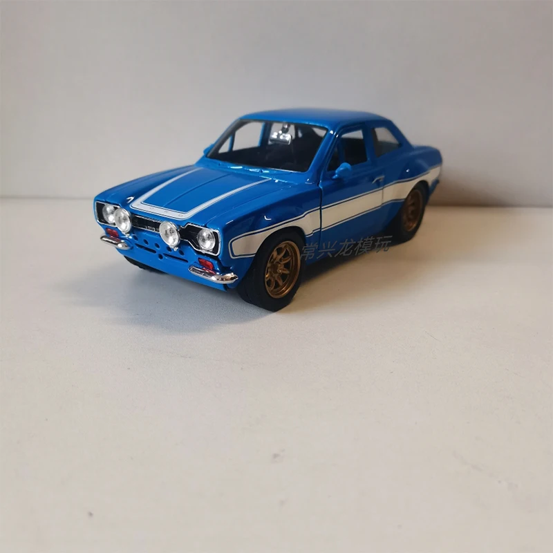 Diecast 1:24 Scale 1974 Escort Simulation Alloy Car Model Ornament Static Display Collectible Toy Gift Souvenir Decoration
Diecast 1:24 Scale 1974 Escort Simulation Alloy Car Model Ornament Static Display Collectible Toy Gift Souvenir Decoration