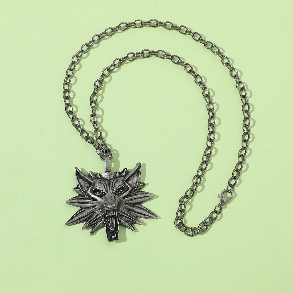 Retro Fashion Wolf Head Pendant Necklace - Gothic Witcher Inspired Link Chain Jewelry for Men And Women Fantasy Gift
Retro Fashion Wolf Head Pendant Necklace - Gothic Witcher Inspired Link Chain Jewelry for Men And Women Fantasy Gift