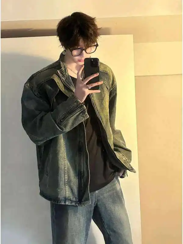 Мужская джинсовая куртка в стиле ретро, синяя, с воротником-стойкой, свободного кроя, весенняя, модная, на молнии, повседневная, для молодежи
Мужская джинсовая куртка в стиле ретро, синяя, с воротником-стойкой, свободного кроя, весенняя, модная, на молнии, повседневная, для молодежи