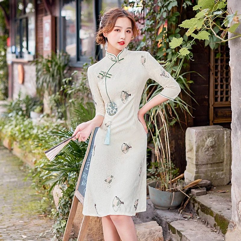 Simple Embroidery Cheongsam Traditional Elegant Slim Chinese Dress Women Ethnic Style Harajuku Vintage Long Qipao New
Simple Embroidery Cheongsam Traditional Elegant Slim Chinese Dress Women Ethnic Style Harajuku Vintage Long Qipao New