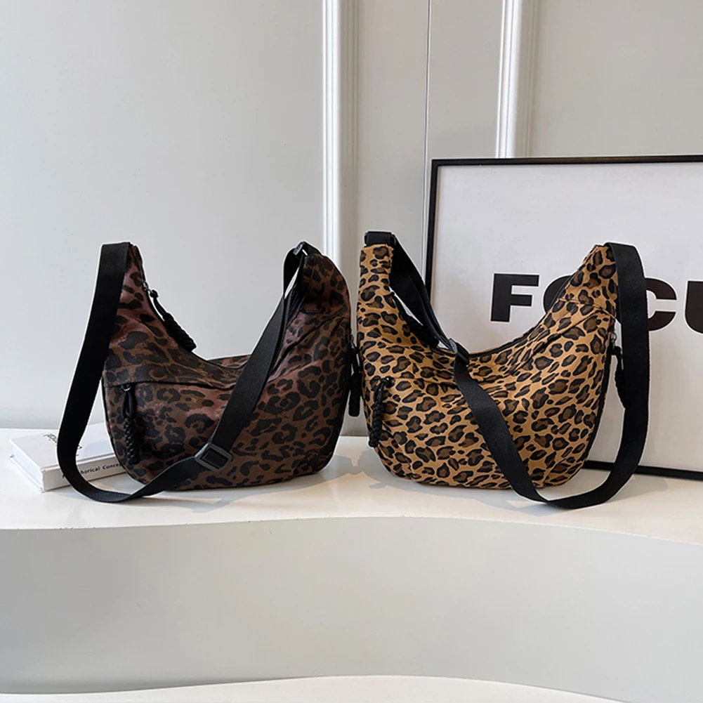 Women Stylish Dumpling Bag Multi-pockets Leopard Print Hobo Sling Bag Adjustable Strap Half Moon Bag Outdoor Travel Bag
Women Stylish Dumpling Bag Multi-pockets Leopard Print Hobo Sling Bag Adjustable Strap Half Moon Bag Outdoor Travel Bag