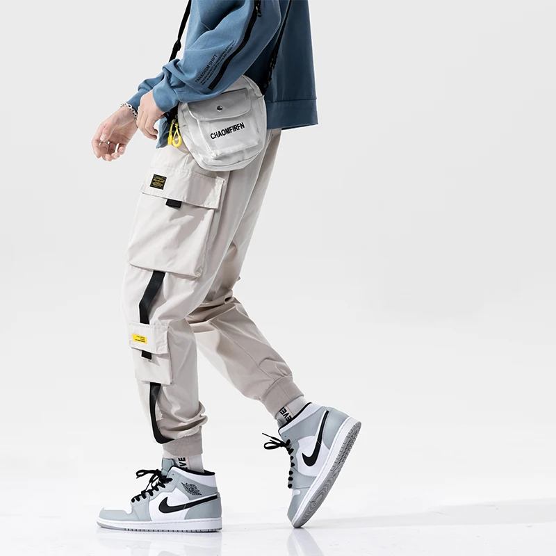 Black Cargo Pants Men's Fashion Loose Casual Joggers Trousers Hip Hop Sports Japanese Streetwear Multiple Pockets Sweatpants
Black Cargo Pants Men's Fashion Loose Casual Joggers Trousers Hip Hop Sports Japanese Streetwear Multiple Pockets Sweatpants