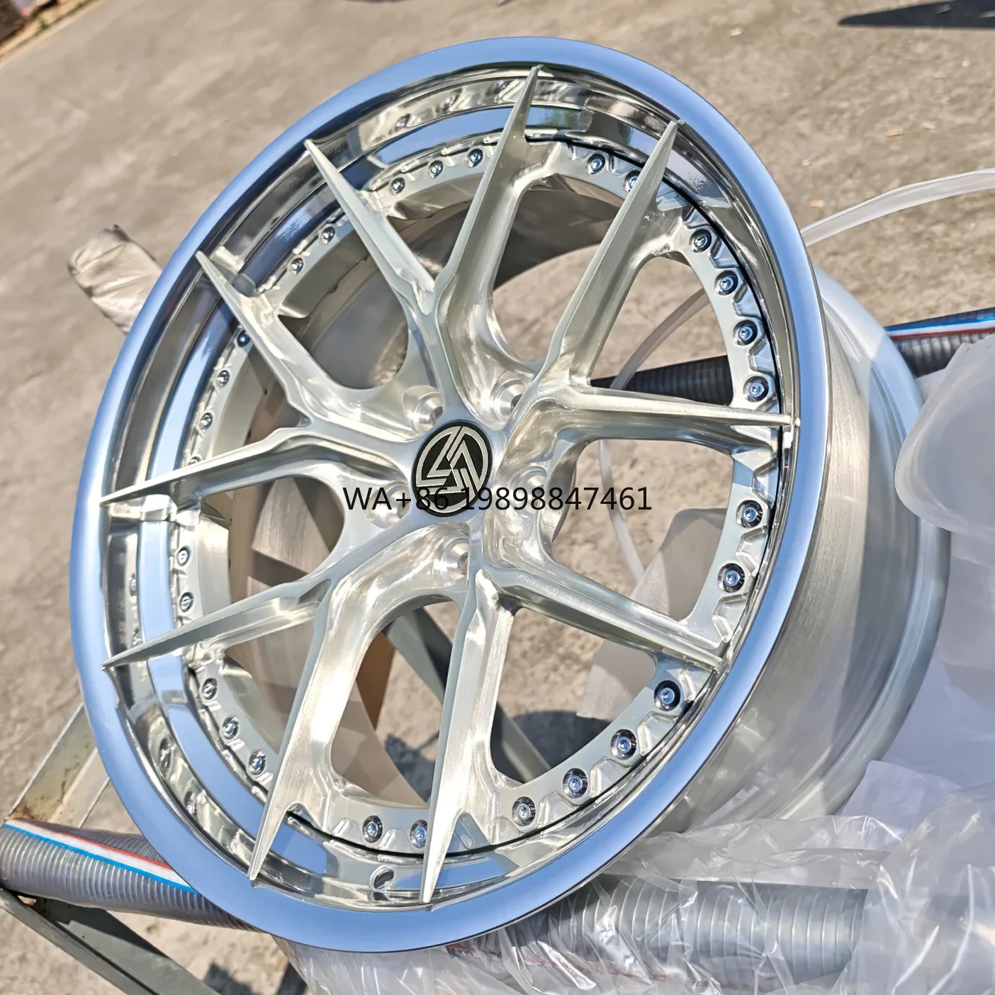 XL Monoblock Champagne Golden Color Deep Dish Concave Custom Forged Racing Car Wheel 5x114.3 5x120 5x112 Alloy Wheels
XL Monoblock Champagne Golden Color Deep Dish Concave Custom Forged Racing Car Wheel 5x114.3 5x120 5x112 Alloy Wheels