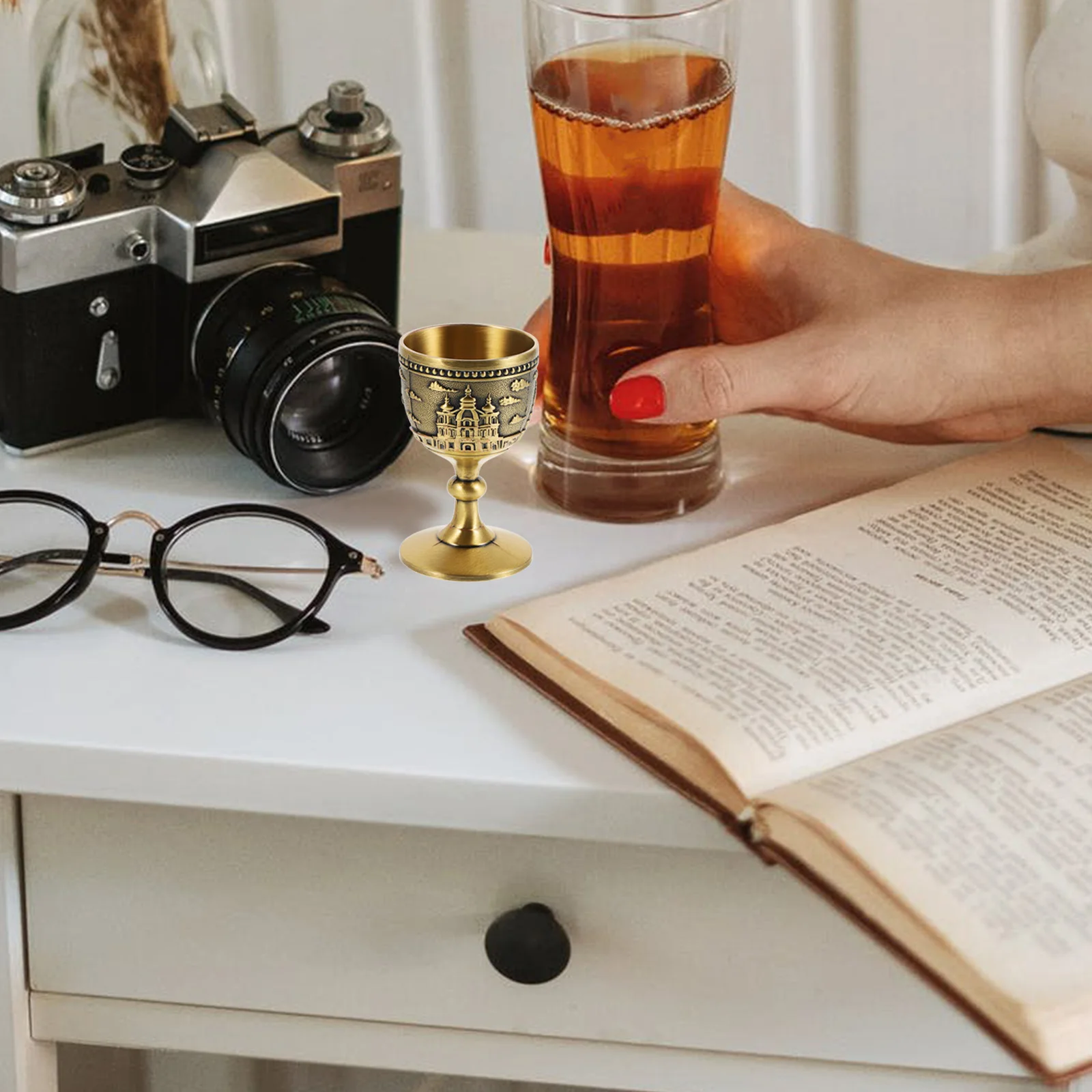 Decorative Water Cups Metal Embossed Wine Cup Retro Liquor Cup Household Use Special Occasions Enhance Drinkware Collection
Decorative Water Cups Metal Embossed Wine Cup Retro Liquor Cup Household Use Special Occasions Enhance Drinkware Collection