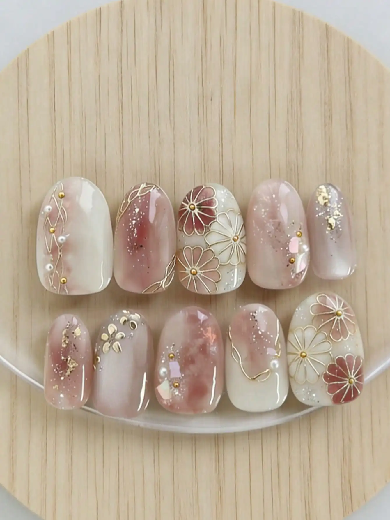10pcs Handmade Nail Stickers, Y2K Style, Premium Pink & White Ombre, Gold Flower Shell Decor, Gold Hand-Painted
10pcs Handmade Nail Stickers, Y2K Style, Premium Pink & White Ombre, Gold Flower Shell Decor, Gold Hand-Painted