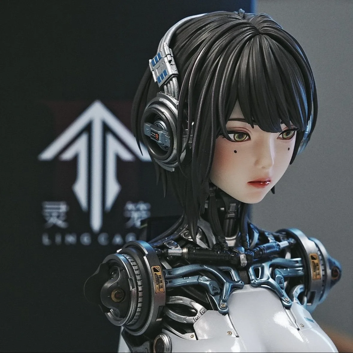 Lingcage Ash 1/4 Bust Figure Anime Genuine Collectible Statue Desktop Decor For Anime Fans Customized Action Figurine Ornament
Lingcage Ash 1/4 Bust Figure Anime Genuine Collectible Statue Desktop Decor For Anime Fans Customized Action Figurine Ornament