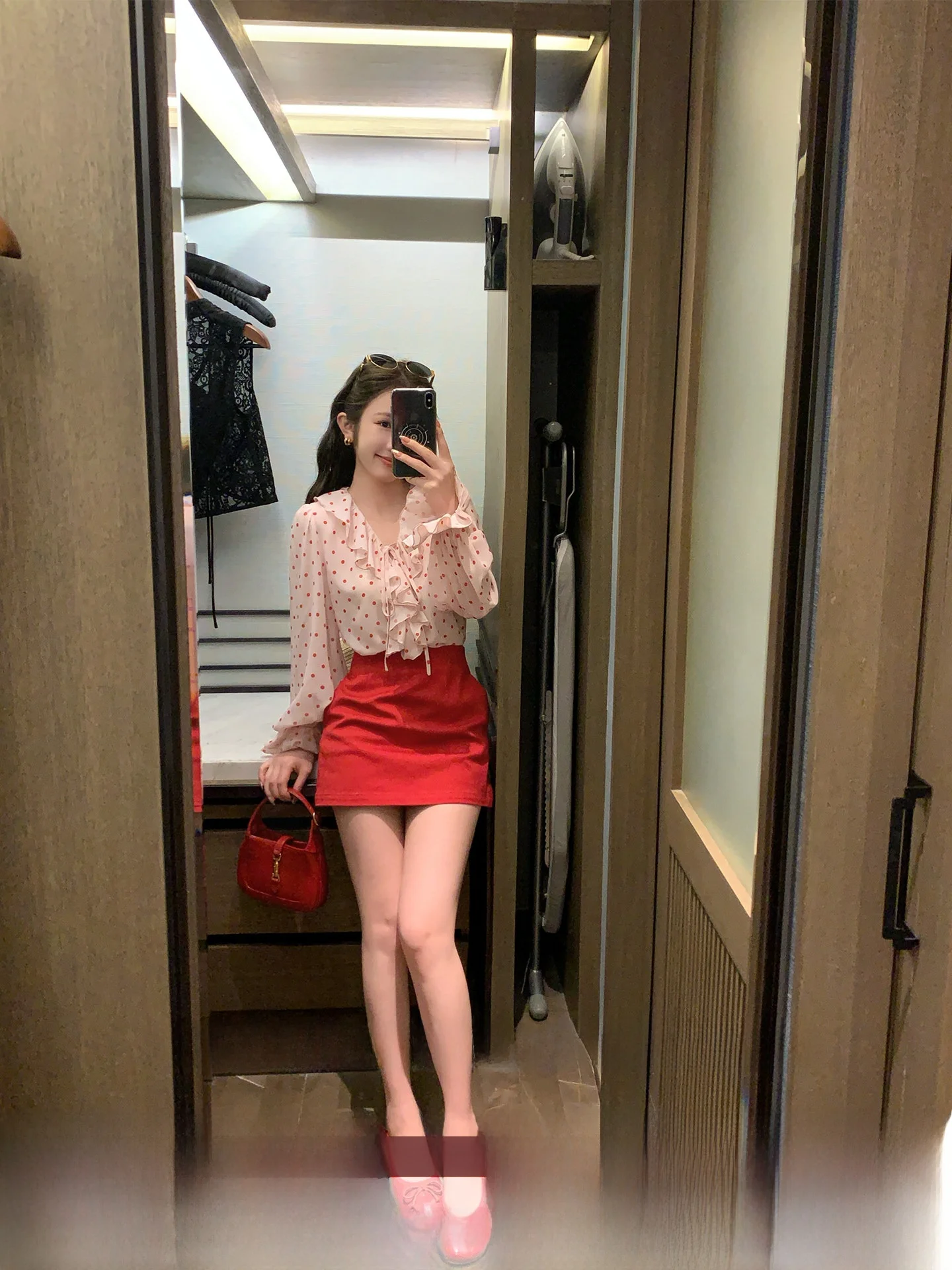 Belle Petite Red Polka Dot Bow Tie Shirt Women's Summer Floral Blouse Sweet Style Fitted Long Sleeve Polyester Fiber
Belle Petite Red Polka Dot Bow Tie Shirt Women's Summer Floral Blouse Sweet Style Fitted Long Sleeve Polyester Fiber