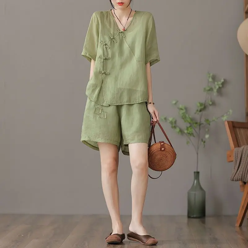 Retro Cotton Linen Fashion Suit for Women Spring/Autumn 2025 Thin Style Short Sleeve Top Loose Shorts Two-piece Set
Retro Cotton Linen Fashion Suit for Women Spring/Autumn 2025 Thin Style Short Sleeve Top Loose Shorts Two-piece Set