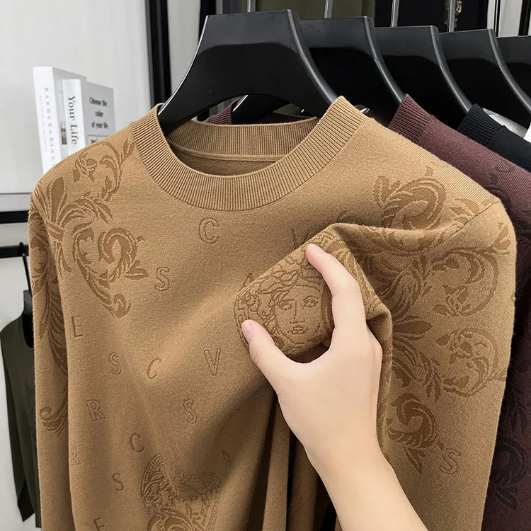 Модный осенне-зимний мужской вязаный свитер с круглым вырезом и длинными рукавами, повседневный, с вышивкой, цветной трикотаж, базовый слой
Модный осенне-зимний мужской вязаный свитер с круглым вырезом и длинными рукавами, повседневный, с вышивкой, цветной трикотаж, базовый слой