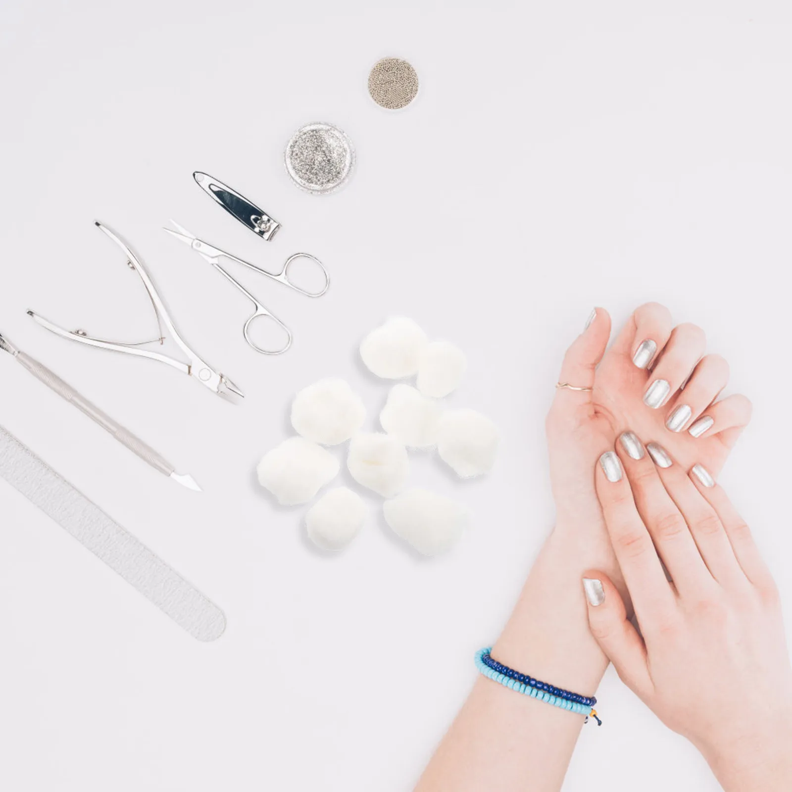 Pure Cotton Balls 500G Soft Absorbent Makeup Removal Nail Care Gel Polish Removal Disposable Cotton Balls for Home Use
Pure Cotton Balls 500G Soft Absorbent Makeup Removal Nail Care Gel Polish Removal Disposable Cotton Balls for Home Use