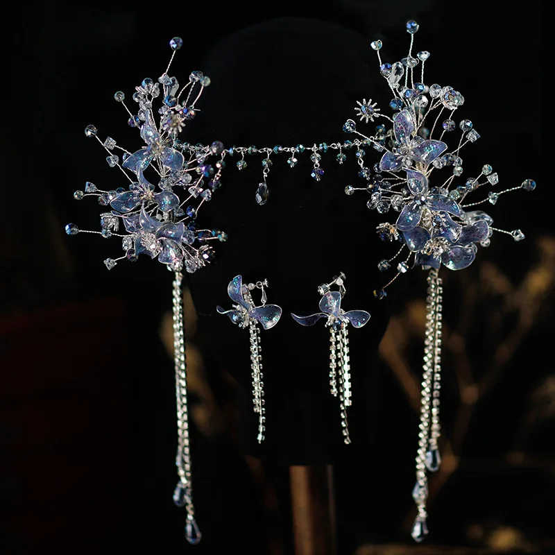Light Luxury New Advanced Blue Gray Petals Zircon Tassel Bridal Hair Accessories Ear Hanging Formal Dress Accessories
Light Luxury New Advanced Blue Gray Petals Zircon Tassel Bridal Hair Accessories Ear Hanging Formal Dress Accessories