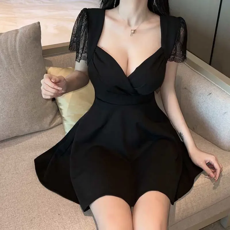V Neck Lace Mini Dress New Women Summer Solid Color Black Evening Dresses Korean Short Sleeve Vintage Clothes Y2k Платье Женское
V Neck Lace Mini Dress New Women Summer Solid Color Black Evening Dresses Korean Short Sleeve Vintage Clothes Y2k Платье Женское