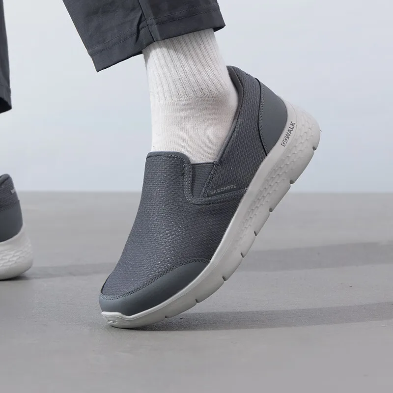 Мужская обувь Skechers, новая легкая удобная дышащая обувь с низкой посадкой, модная трендовая повседневная обувь 216323 -ГРИ
Мужская обувь Skechers, новая легкая удобная дышащая обувь с низкой посадкой, модная трендовая повседневная обувь 216323 -ГРИ