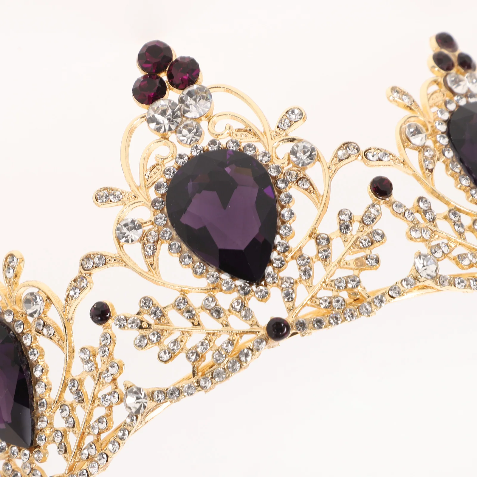 1pc Baroque Crown Retro Tiara Glittering Bridal Headband Purple Gold Women Adult Crowns Rhinestone Wedding Hair Accessories
1pc Baroque Crown Retro Tiara Glittering Bridal Headband Purple Gold Women Adult Crowns Rhinestone Wedding Hair Accessories