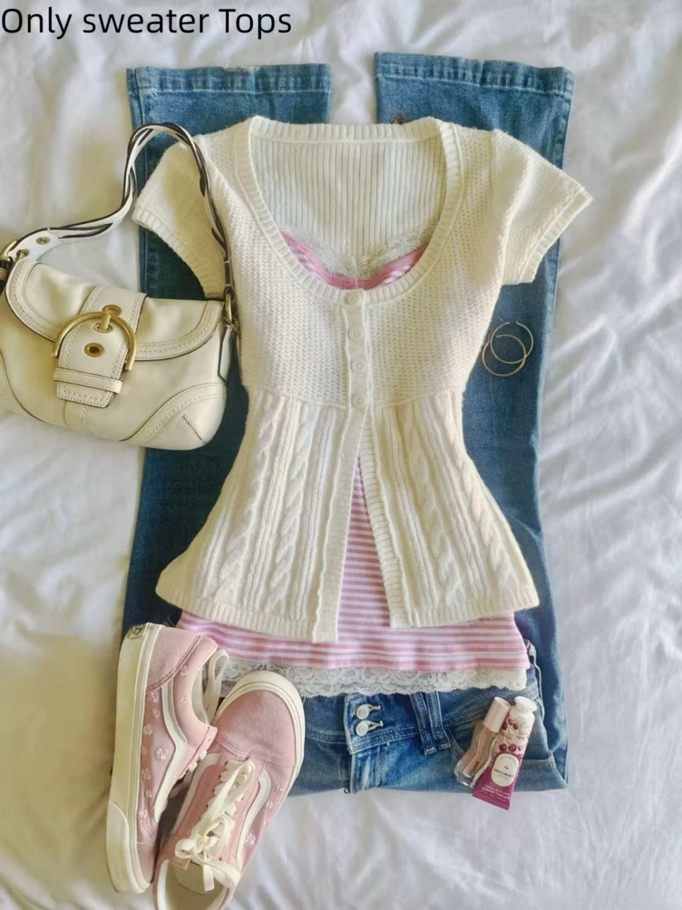 Boho Short Sleeve Knit Cardigan Women U Neck Button Down Cable Knit Patchwork Casual Summer Top
Boho Short Sleeve Knit Cardigan Women U Neck Button Down Cable Knit Patchwork Casual Summer Top