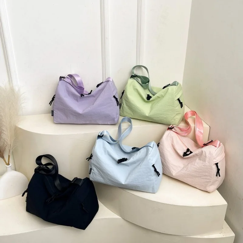 Sleek-elegant 2025 New Ladies Luxury Brand Leather Hand Bag Famous Designer Simple Popular Casual High-Quality Craft
Sleek-elegant 2025 New Ladies Luxury Brand Leather Hand Bag Famous Designer Simple Popular Casual High-Quality Craft