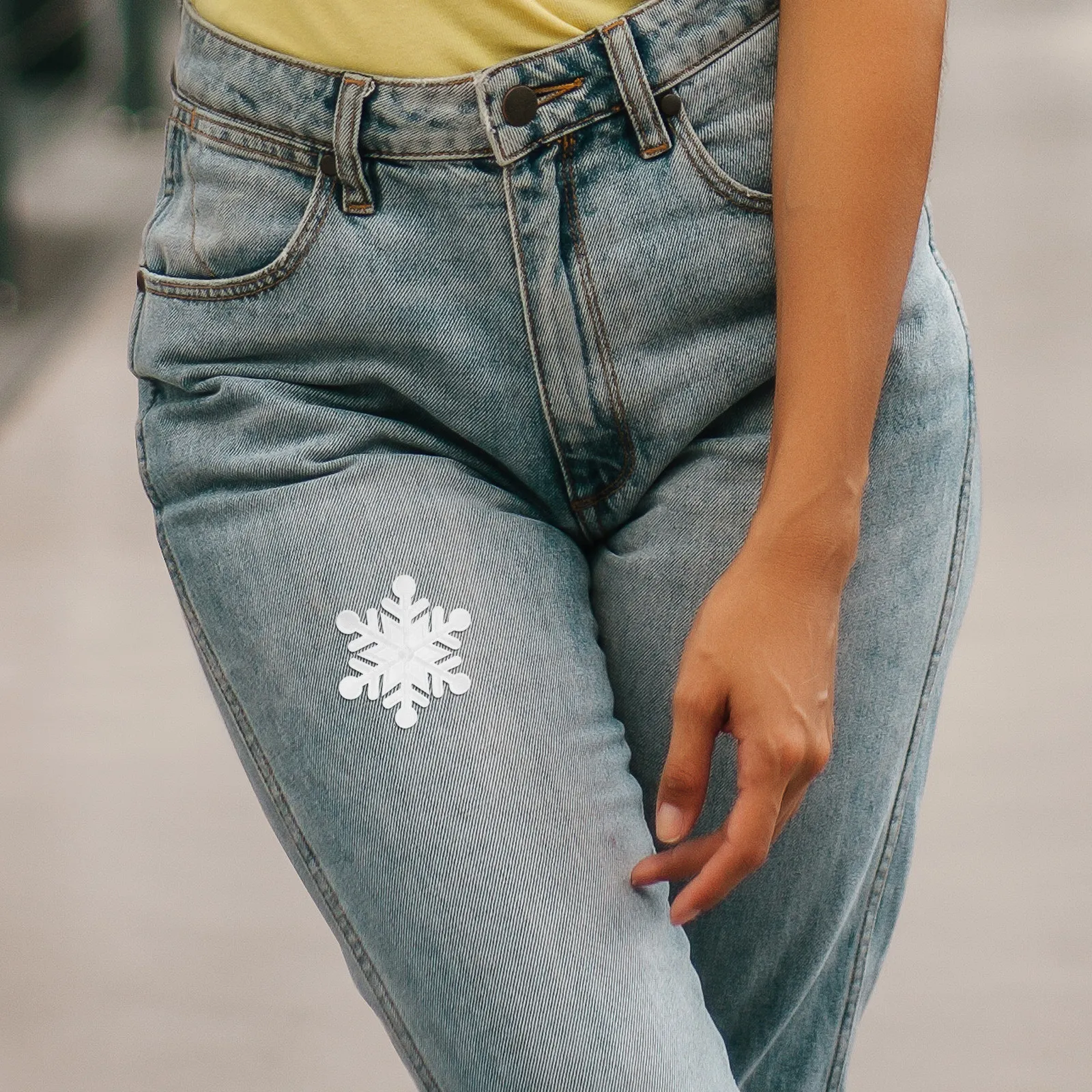 10Pcs Snowflake Embroidered Patches White Iron on Applique for Jackets Backpacks Hats Winter DIY Clothing Decoration
10Pcs Snowflake Embroidered Patches White Iron on Applique for Jackets Backpacks Hats Winter DIY Clothing Decoration