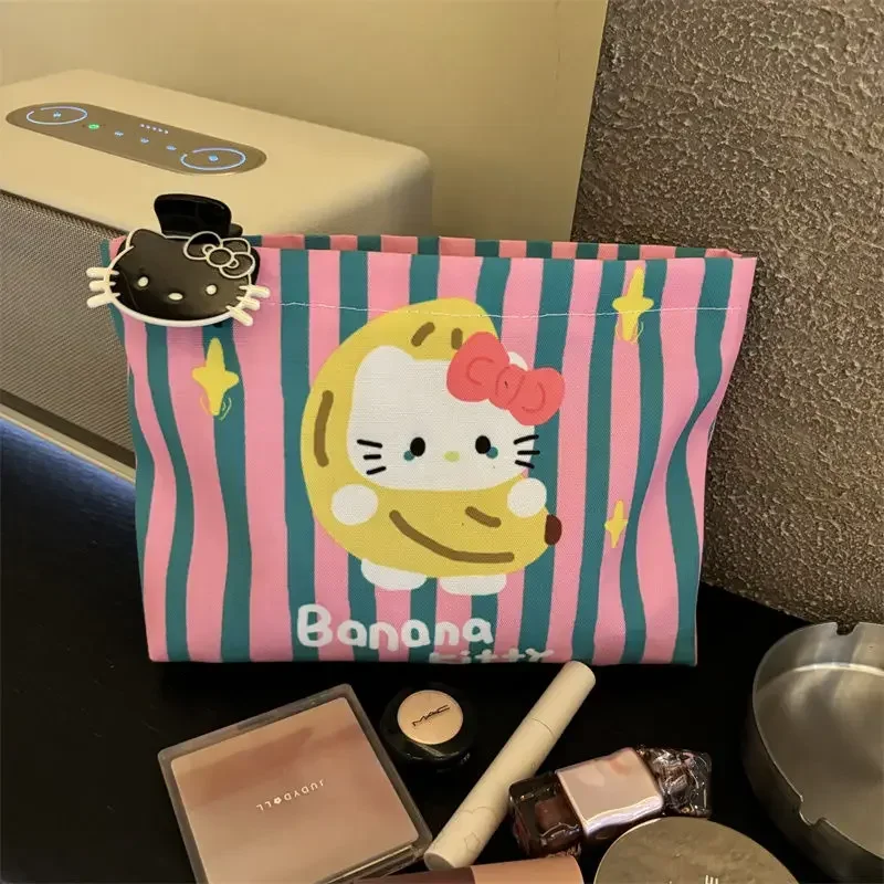 Hello Kitty Clutch Bag Cute Simple Cartoon Style High-capacity Cosmetic Bag Fashion Delicate Printing Portable Storage Bag New
Hello Kitty Clutch Bag Cute Simple Cartoon Style High-capacity Cosmetic Bag Fashion Delicate Printing Portable Storage Bag New