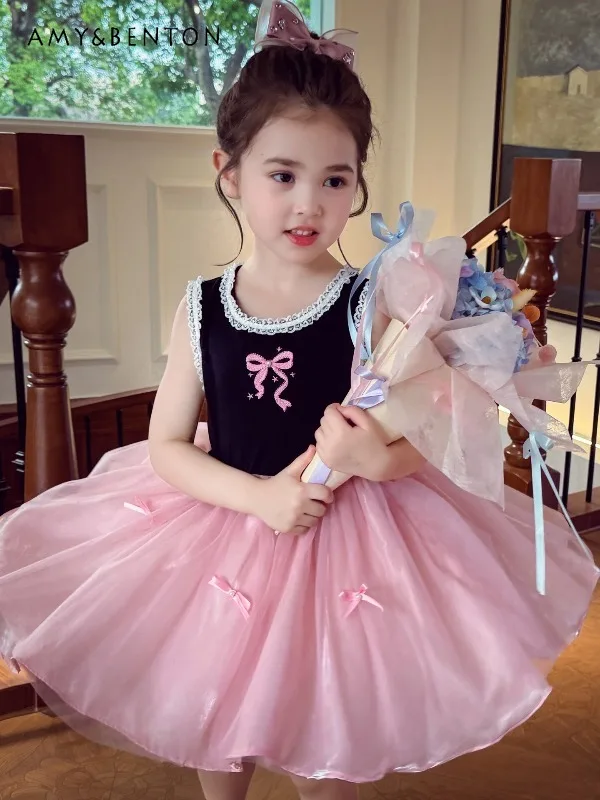 2026 Girls' Black and Pink Tulle Sundress Sleeveless Lace Trim Dress with Bow Accents Casual Vacation Everyday Outfit for Kids
2026 Girls' Black and Pink Tulle Sundress Sleeveless Lace Trim Dress with Bow Accents Casual Vacation Everyday Outfit for Kids