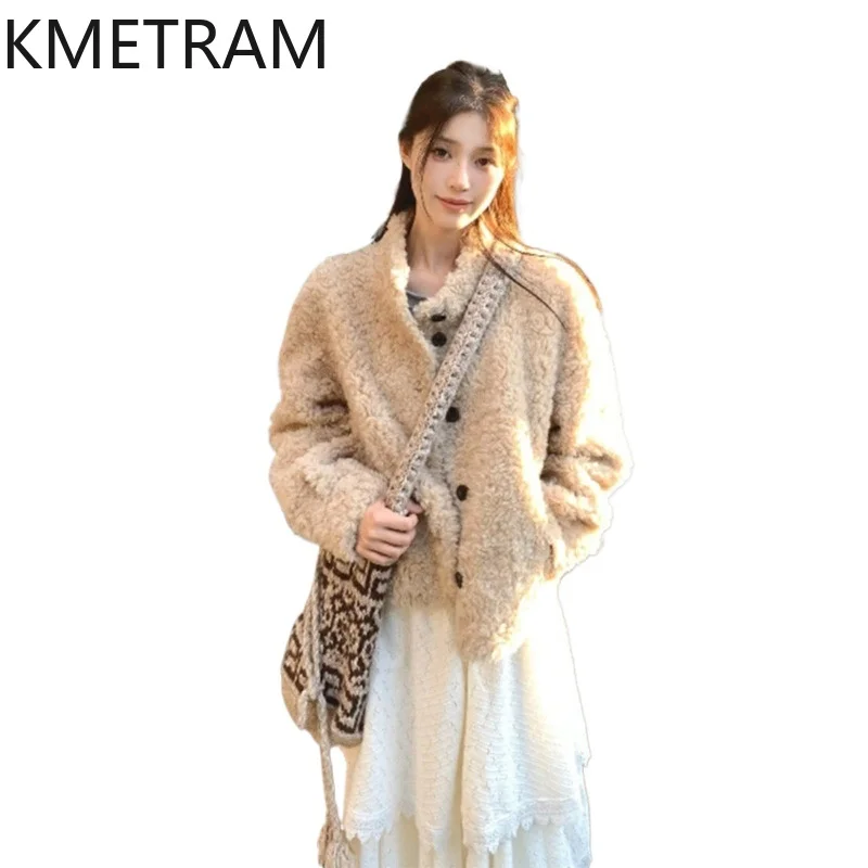 KMETRAM 100% Wool Jackets Women Korean Style Sheep Shearing Jacket Premium Winter Short Fur Coat Woman Clothing 55cm 2026 casaco
KMETRAM 100% Wool Jackets Women Korean Style Sheep Shearing Jacket Premium Winter Short Fur Coat Woman Clothing 55cm 2026 casaco