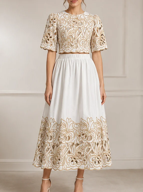 Embroidery Top And Skirt Elegant Hollow Out Color Contrast Women Two Piece Set Spring Summer Outfits
Embroidery Top And Skirt Elegant Hollow Out Color Contrast Women Two Piece Set Spring Summer Outfits