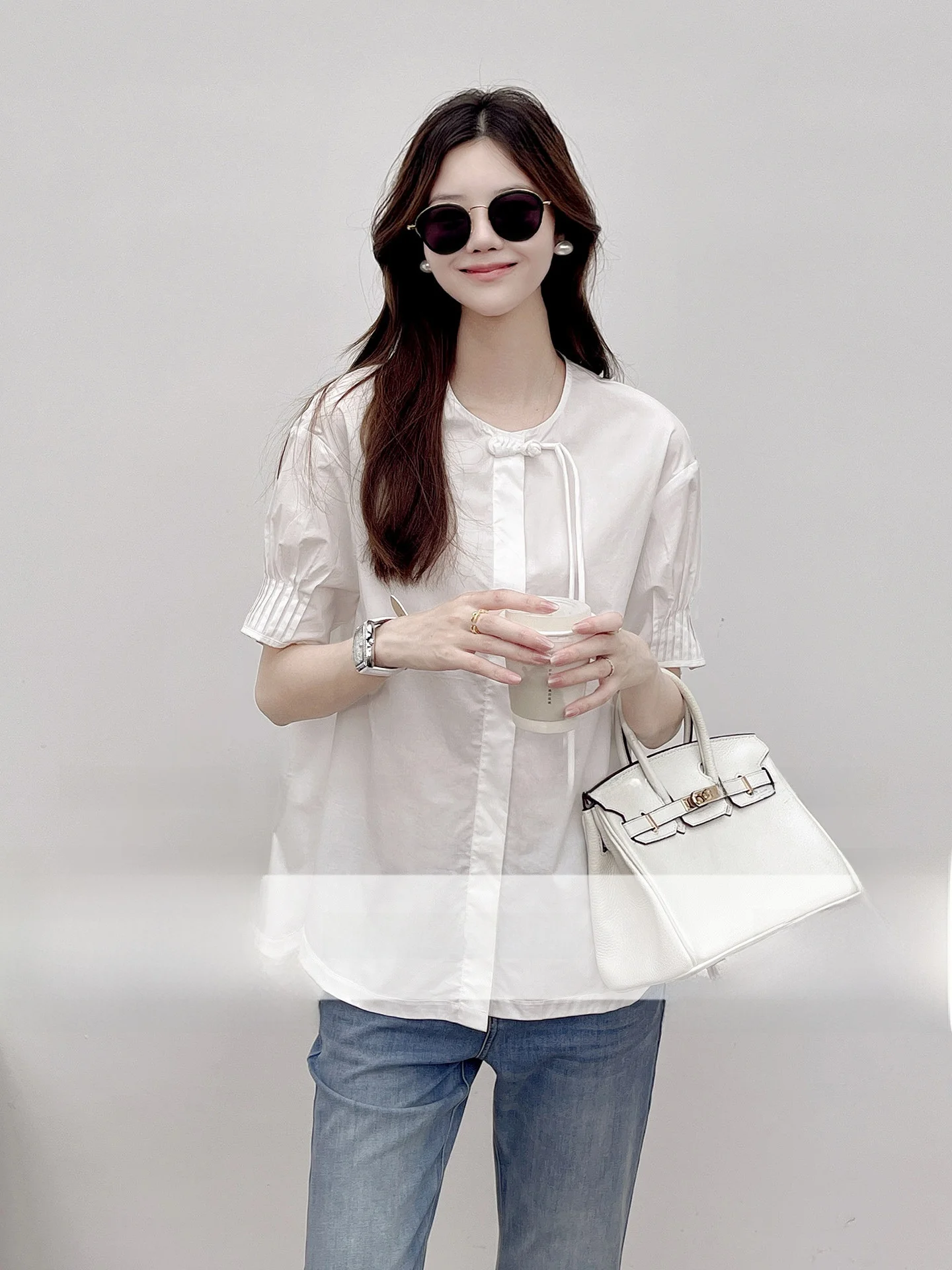 Korean Faion Pure Color White Cotton ort Sve round Ne irt Women's Summer New Sle Ele Top Frans Commute Sle...
Korean Faion Pure Color White Cotton ort Sve round Ne irt Women's Summer New Sle Ele Top Frans Commute Sle...