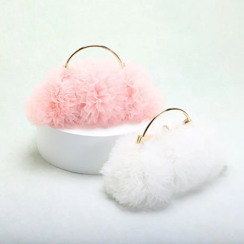 1pcs Evening Handbag Polyester Pink Tulle Flower Metal Handle Elegant Party Clutch Bag
1pcs Evening Handbag Polyester Pink Tulle Flower Metal Handle Elegant Party Clutch Bag