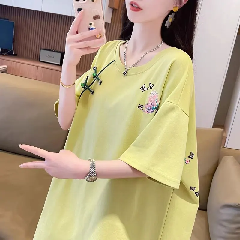 New Chinese Style Embroidered Short Sleeve T-Shirt Women's Loose Large Size Mid-Length Top Breathable Cotton Summer Fashion
New Chinese Style Embroidered Short Sleeve T-Shirt Women's Loose Large Size Mid-Length Top Breathable Cotton Summer Fashion