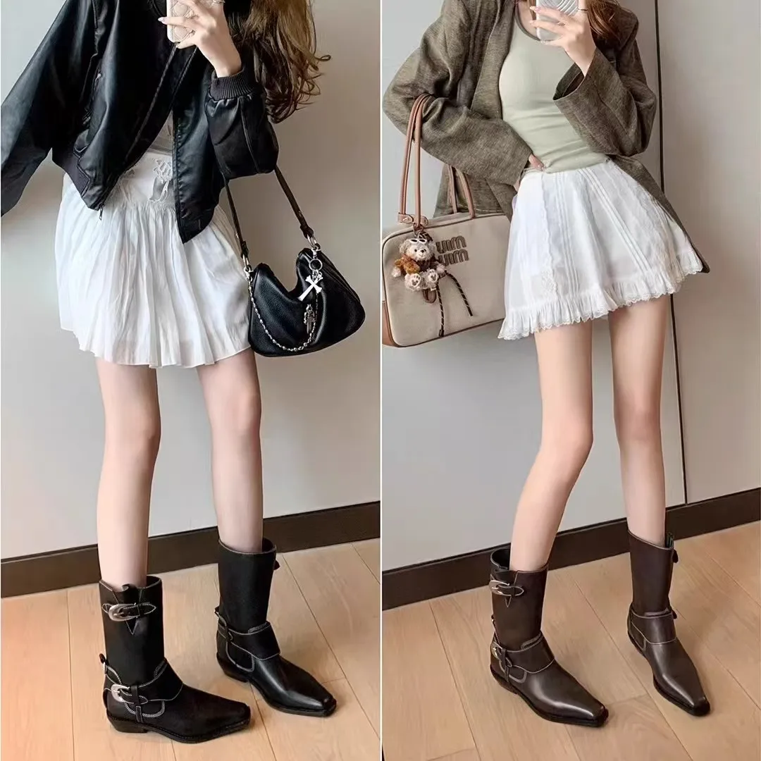 Winter Cool Girl Short Boots 2025 New Designer Western Cowboy Mid Heels Women Boots Retro Casual Versatile Punk Women Boots
Winter Cool Girl Short Boots 2025 New Designer Western Cowboy Mid Heels Women Boots Retro Casual Versatile Punk Women Boots
