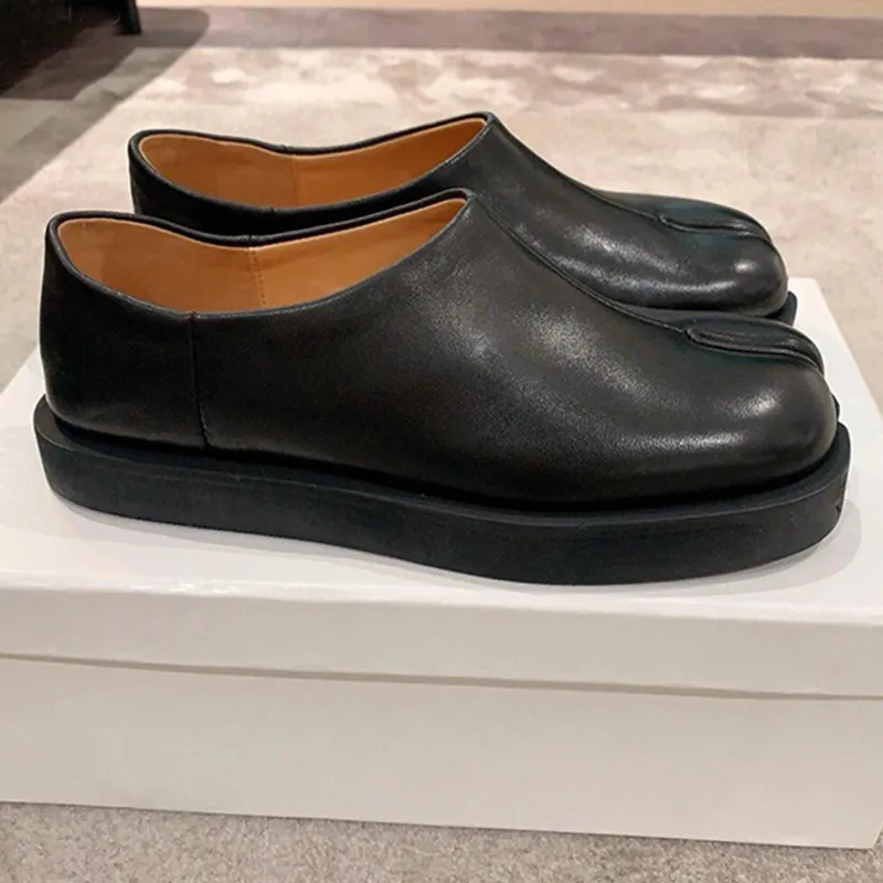 Осень 2024, женские туфли без шнуровки с разделенным носком, женские лоферы на платформе в британском стиле на толстой подошве, женские туфли-лодочки Мэри Джейн 
Осень 2024, женские туфли без шнуровки с разделенным носком, женские лоферы на платформе в британском стиле на толстой подошве, женские туфли-лодочки Мэри Джейн