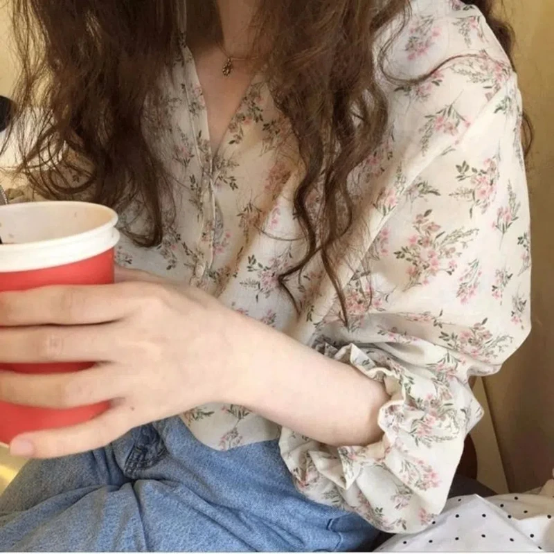 Simplicity Floral Thin Elegant Blouse Summer New Long Sleeve Printing Loose Temperament Shirt Tops Casual Korean Women Clothing
Simplicity Floral Thin Elegant Blouse Summer New Long Sleeve Printing Loose Temperament Shirt Tops Casual Korean Women Clothing